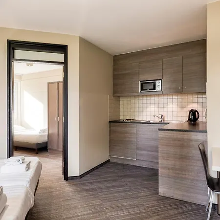 منتزه العطل Corsendonk Duinse Polders 3*